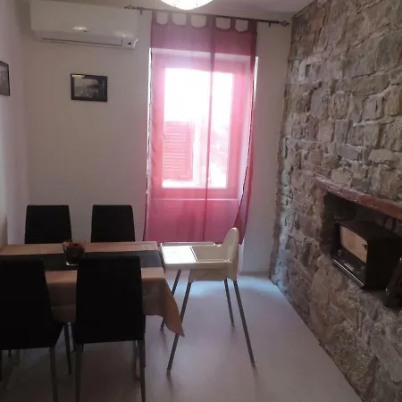 Apartment Mirta & Eva